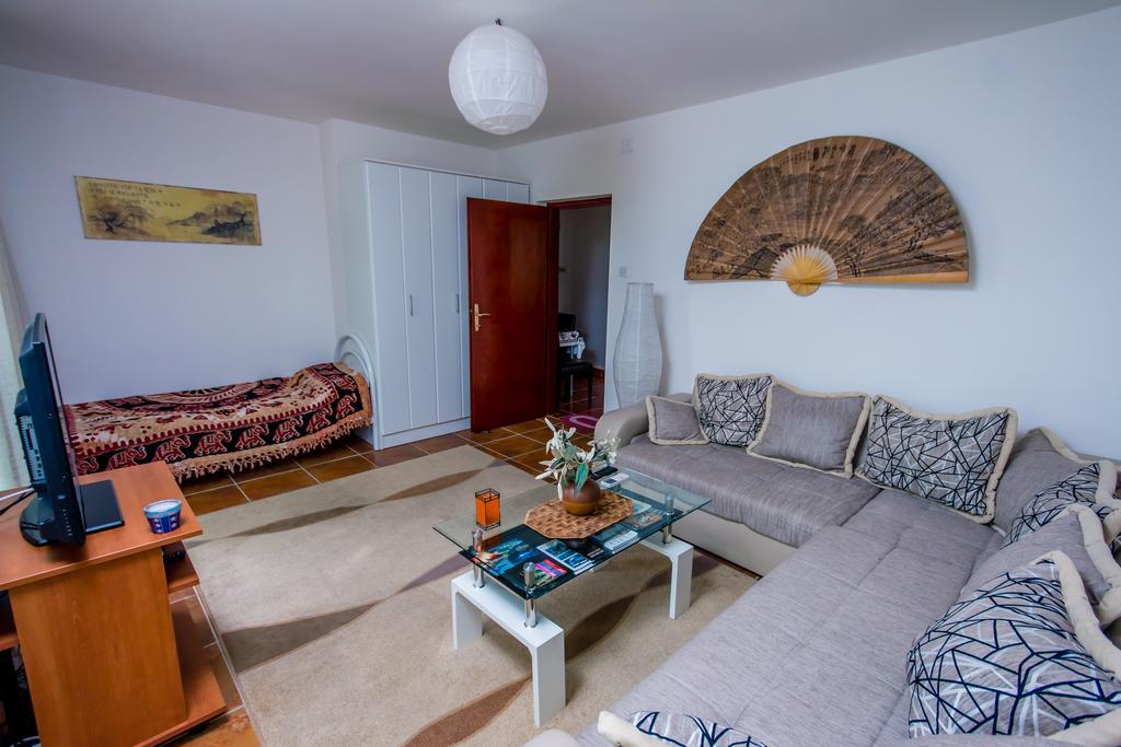 Apartments Beachfront Kotor Eksteriør bilde