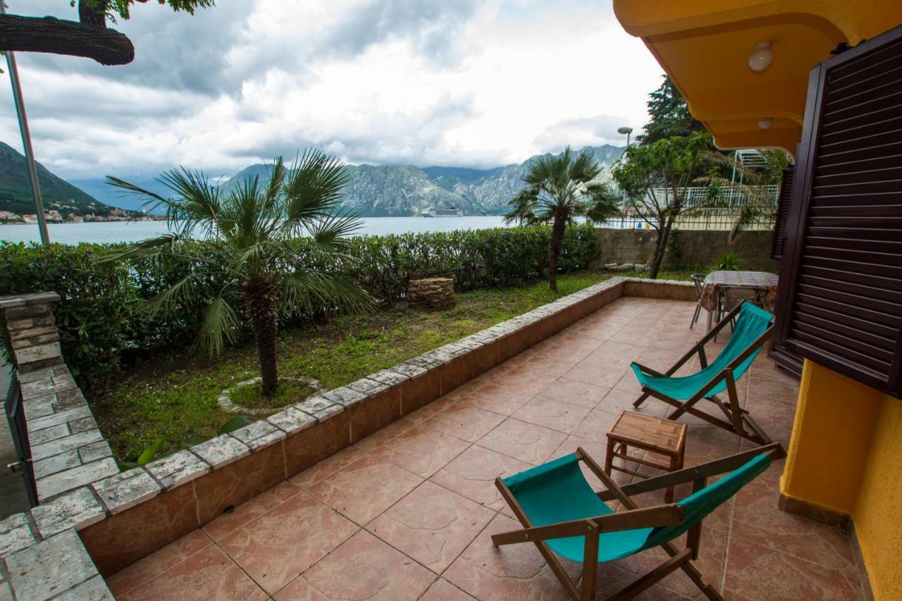 Apartments Beachfront Kotor Eksteriør bilde